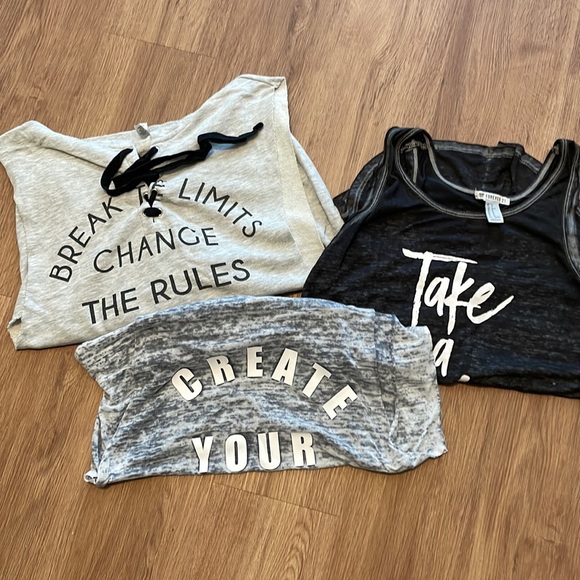 Bundle of Forever 21 Work-Out Tops - Picture 1 of 10